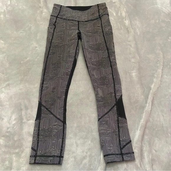 Lululemon Pace Rival Crop Maze Jacquard Leggings White Black 31375 - Picture 6 of 13